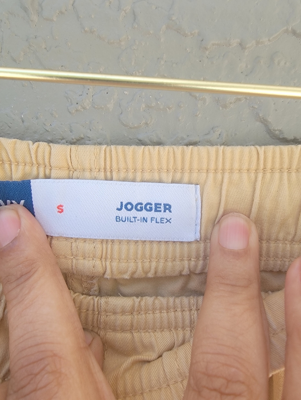 Old Navy Built-In Flex Jogger Shorts butter Yellow Mens Small summer - Picture 9 of 9